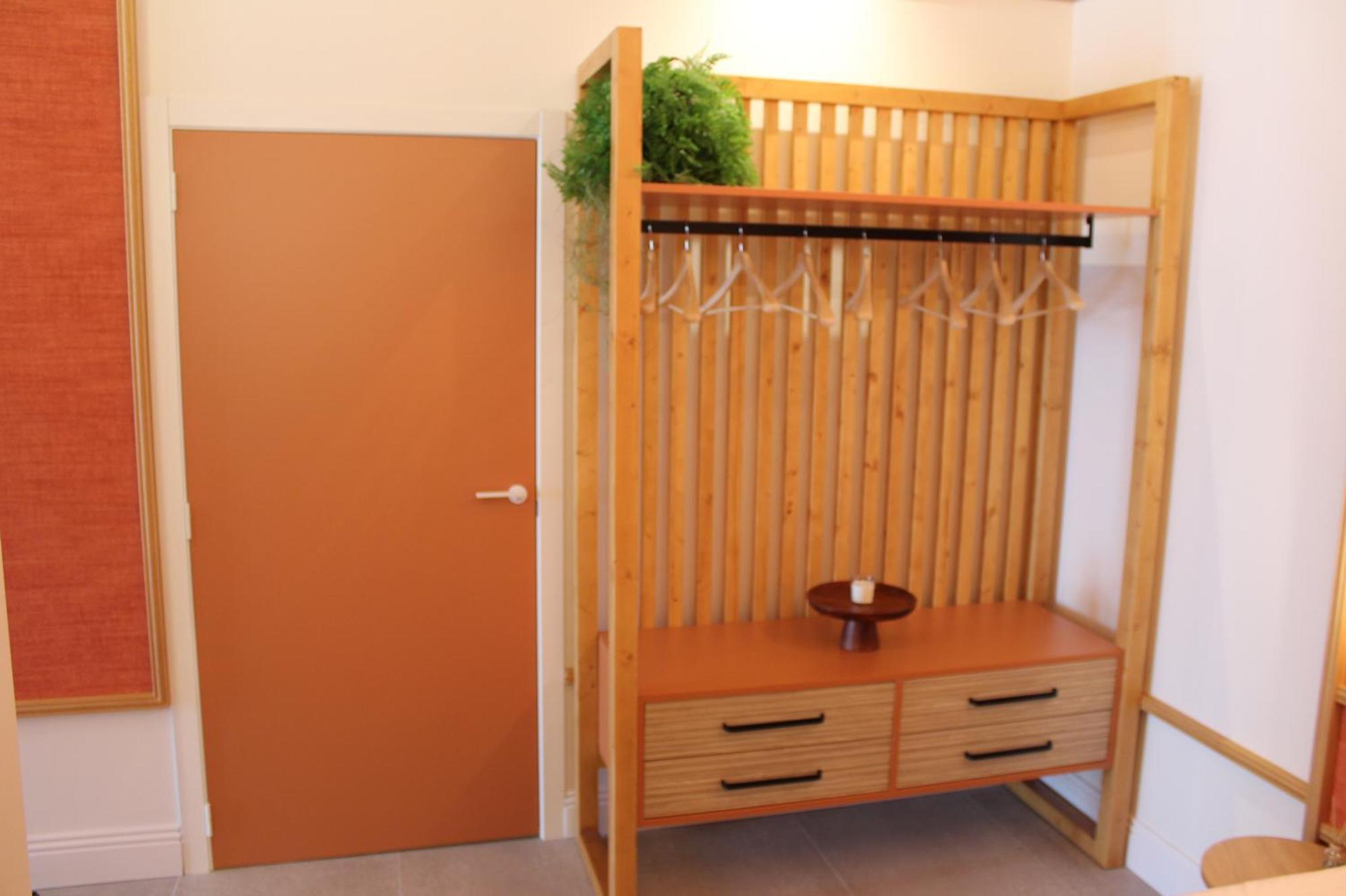 Promotur Suites - Ayora Valencia Luaran gambar