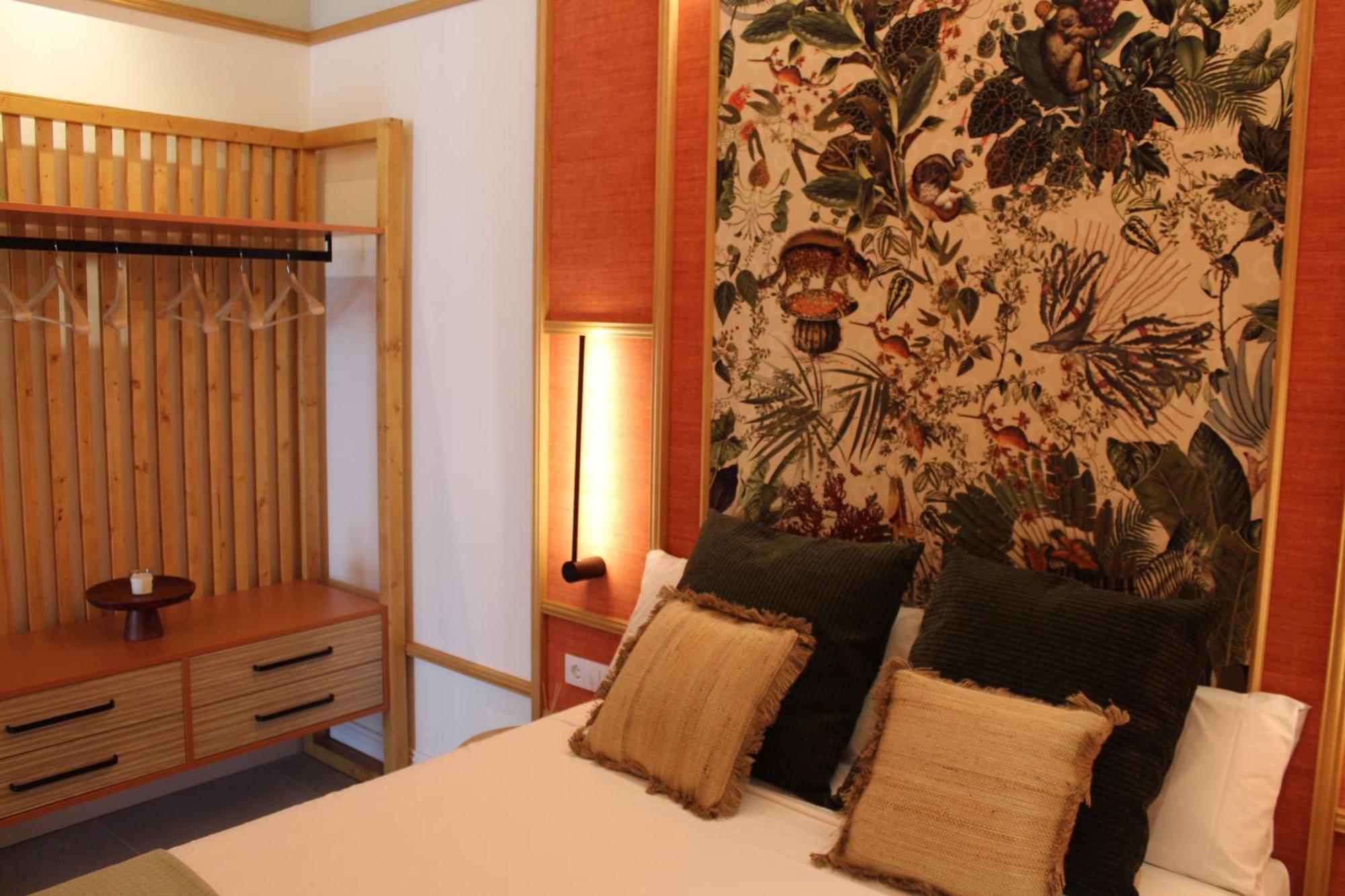 Promotur Suites - Ayora Valencia Luaran gambar