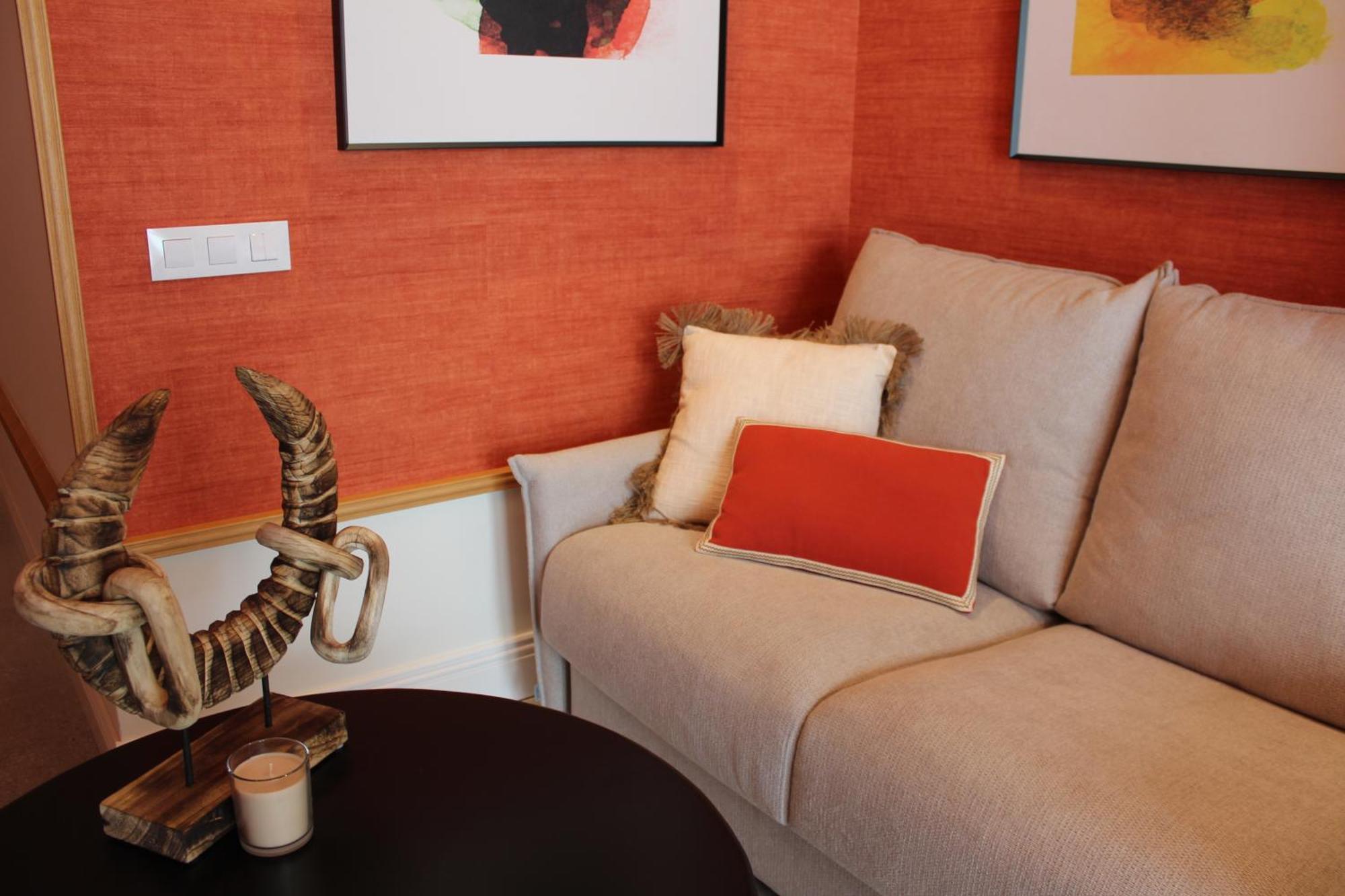 Promotur Suites - Ayora Valencia Luaran gambar