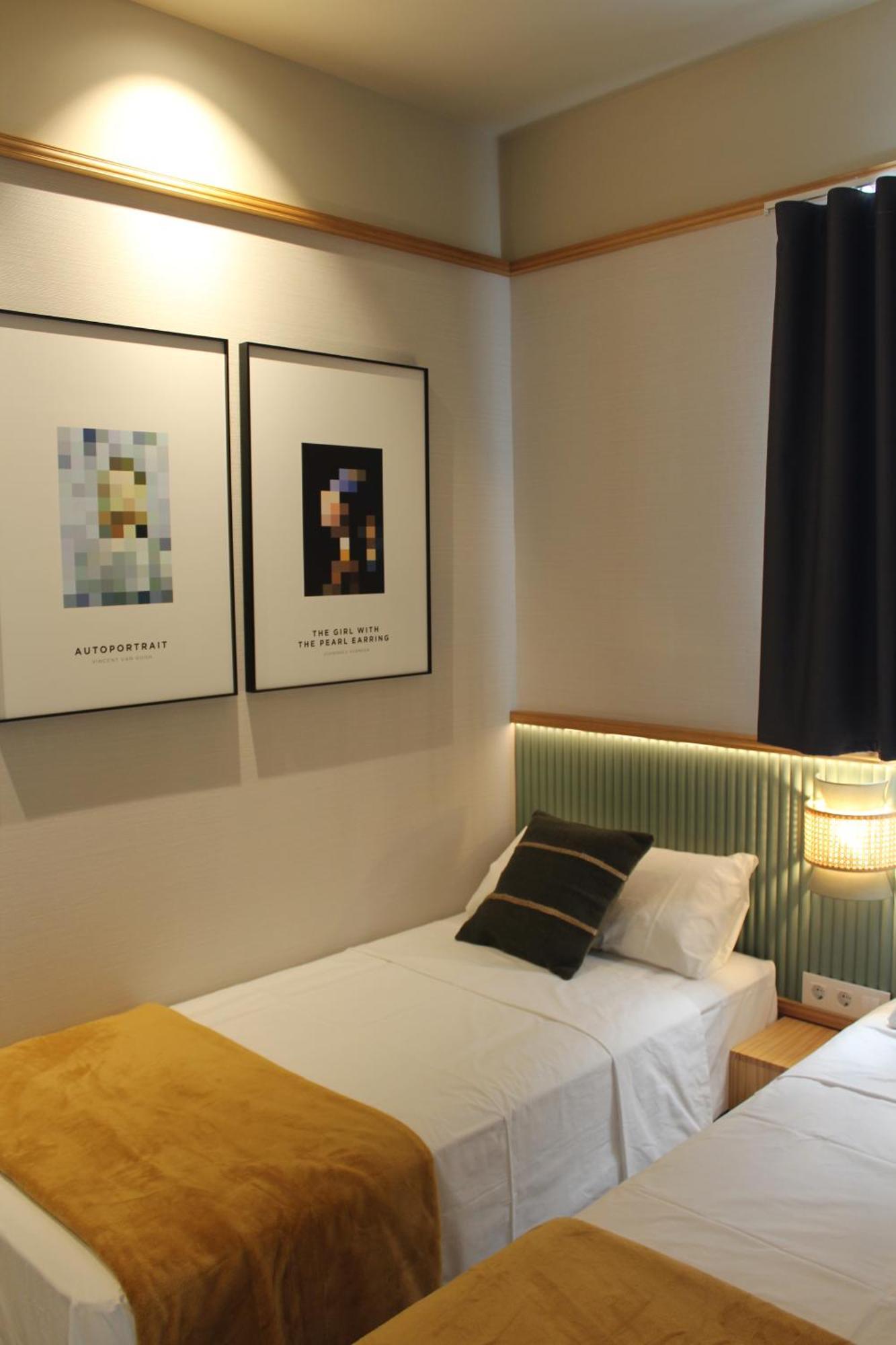 Promotur Suites - Ayora Valencia Luaran gambar