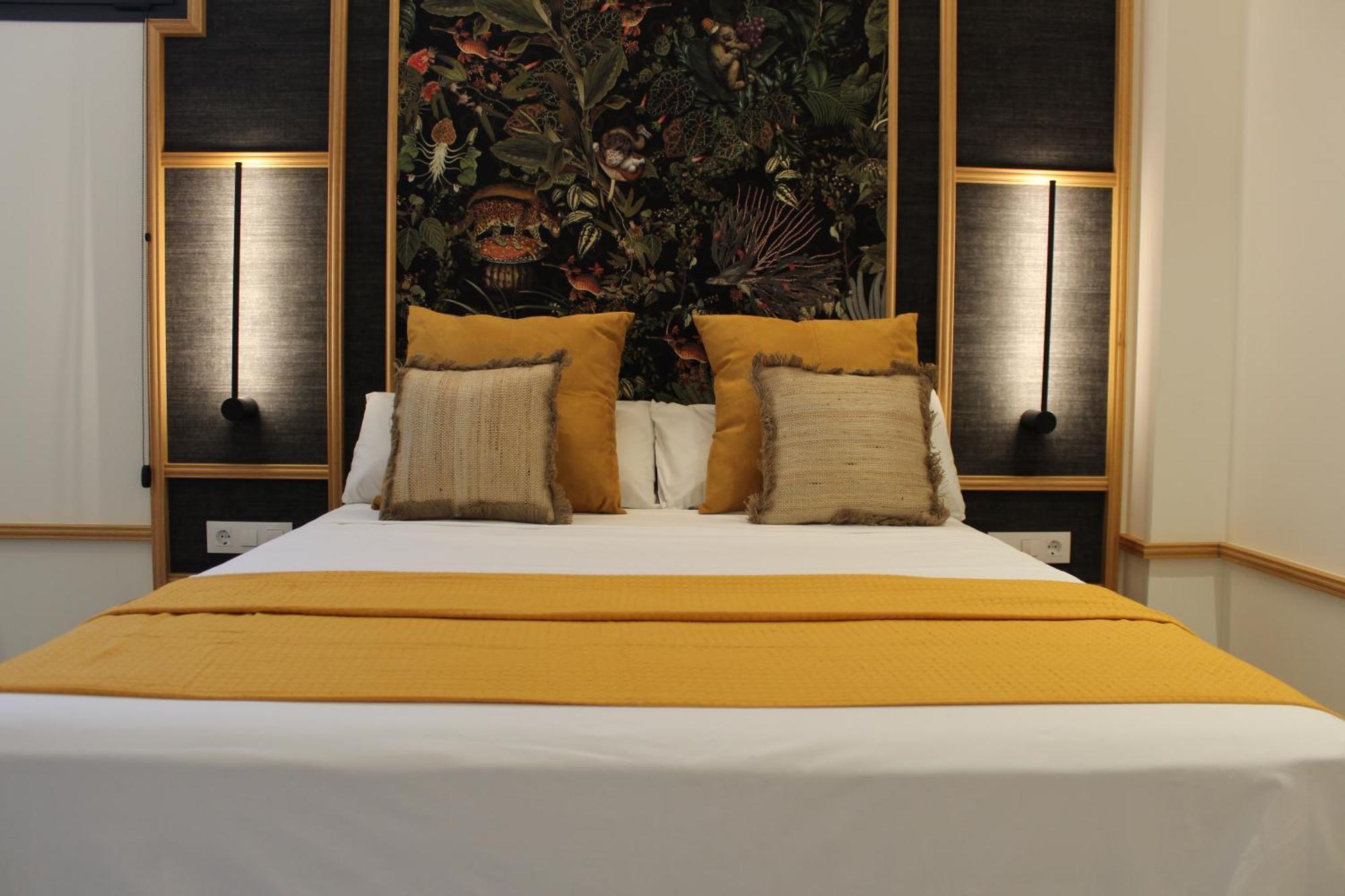Promotur Suites - Ayora Valencia Luaran gambar