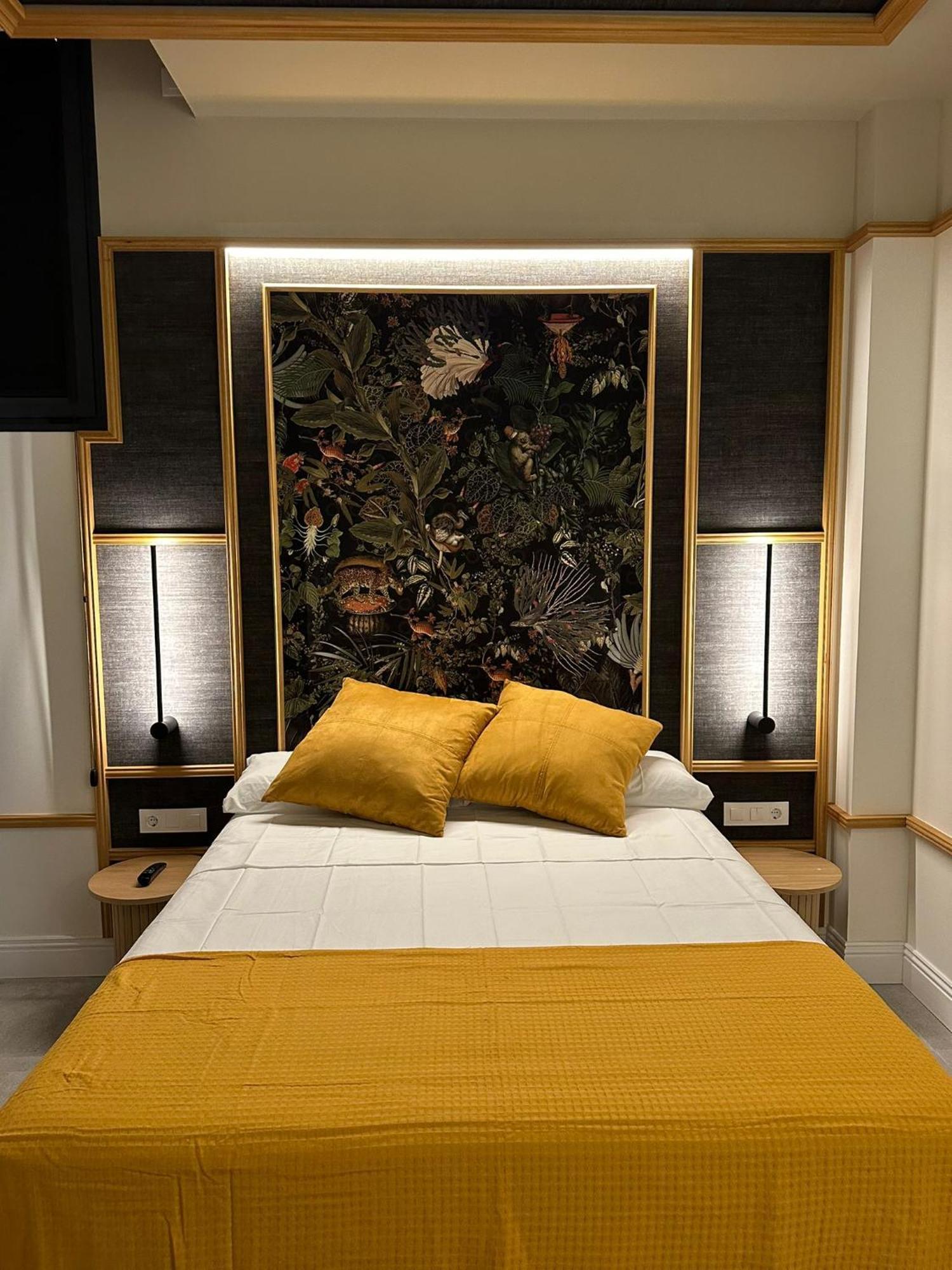 Promotur Suites - Ayora Valencia Luaran gambar